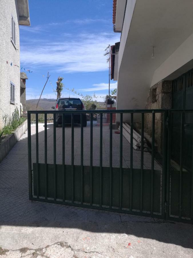Casa de Ferias no Gerês Vila Ferral Exterior foto